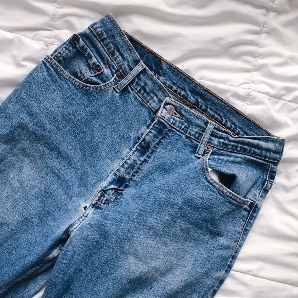 Distressed Levi's 550 Tapered Jeans Relaxed Fit